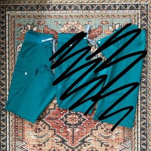 FIGS Hunter Green Kade Cargo Scrub Pants